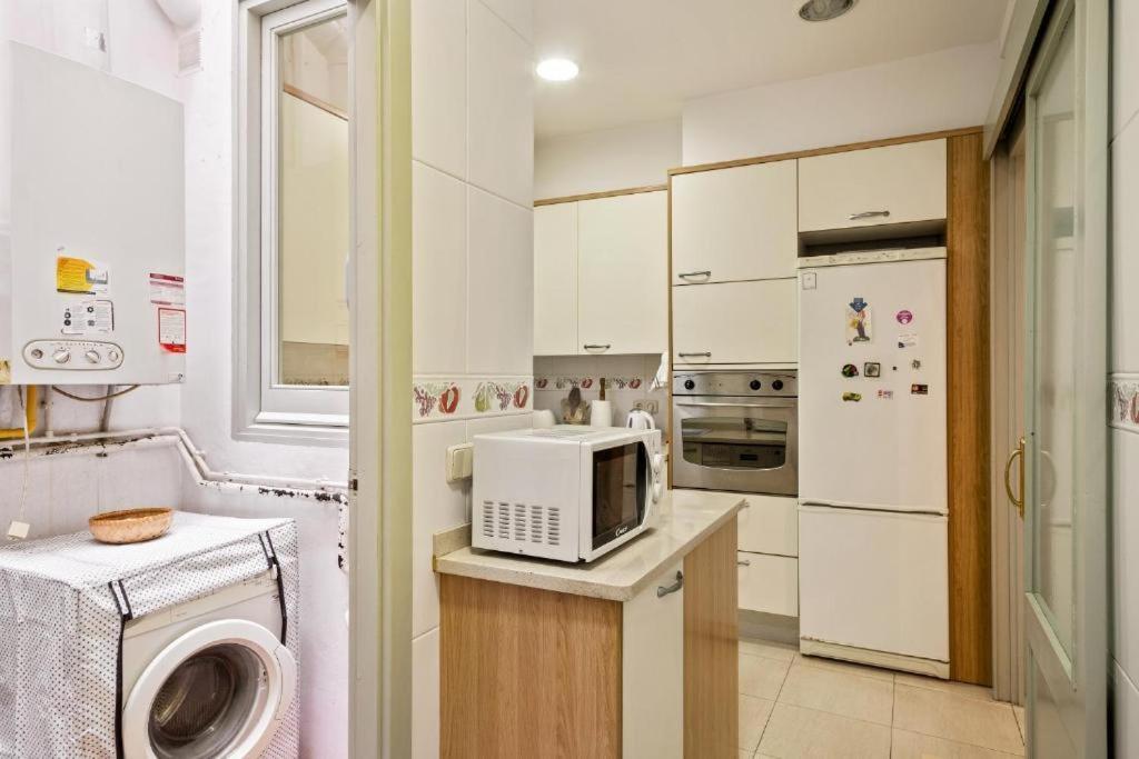 Figueres Old Town Apartment Exterior photo